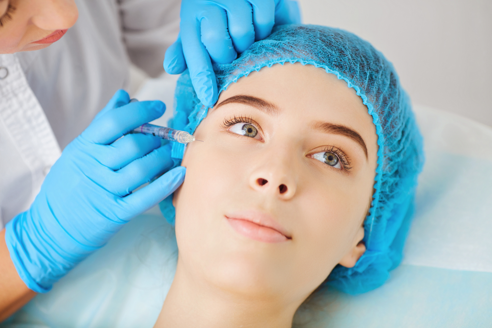 Za zdravljenje določenih napak na obrazu, se lahko uporabi tudi botoks za boljši videz